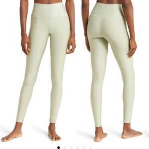 alo airlift leggings